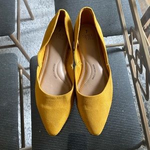 Time and Tru Mustard Flats